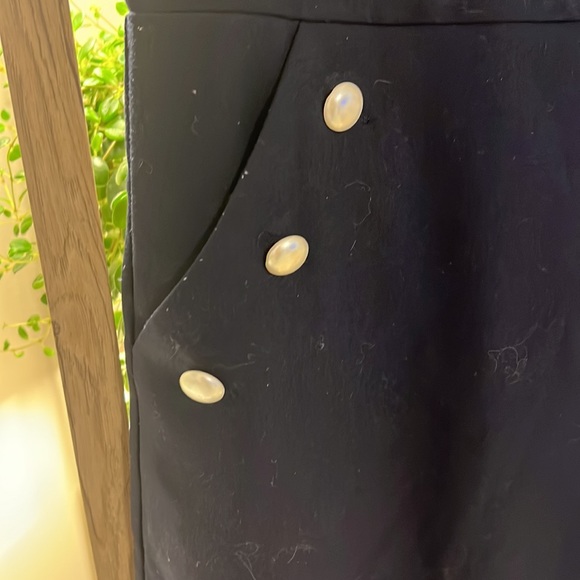 Flirty yet classic navy blue, sleeveless dress from the Loft. Size 10 - Picture 2 of 4